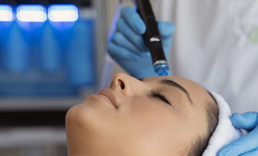 Signature Hydrafacial Price in Pakistan